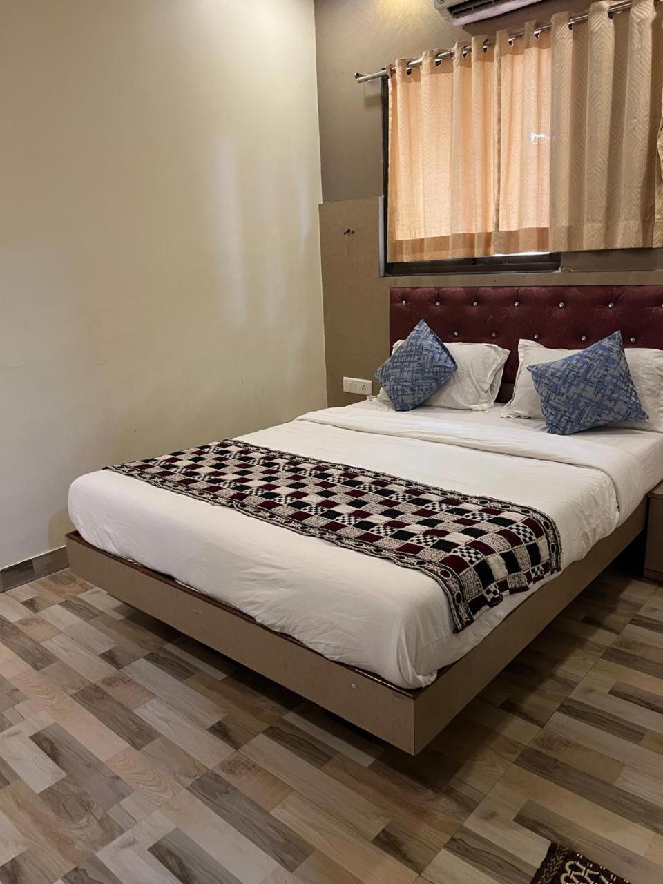 Hilal Dormitory Мумбаи Экстерьер фото